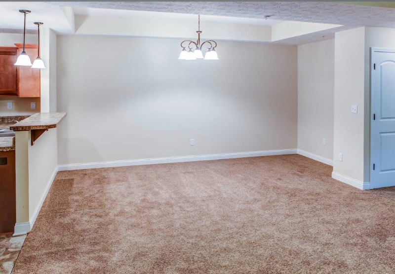 708 Academy Dr #16 - Photo 2 of 10