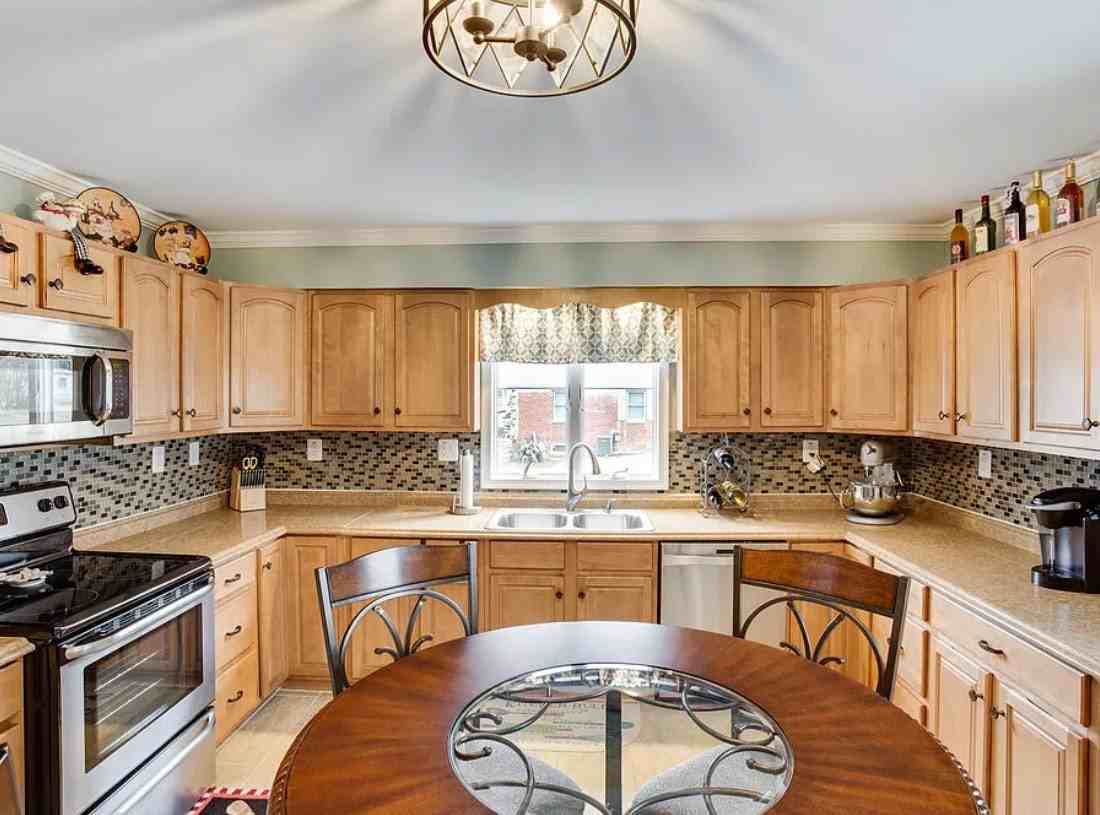 735 Reckord Road - Photo 2 of 20