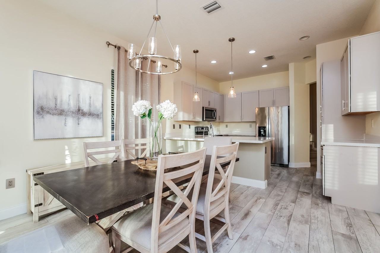 8916 Madrid Cir - Photo 7 of 19