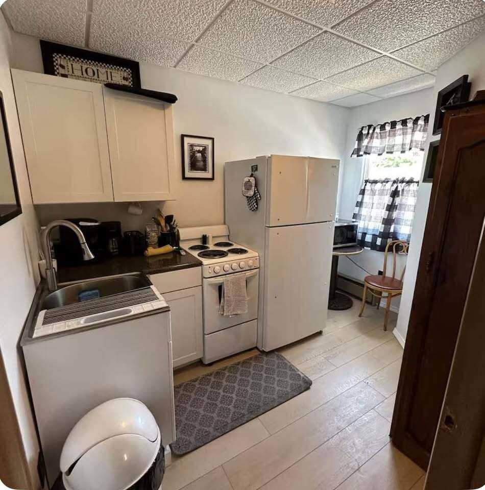 11 W Seneca St - Photo 3 of 5