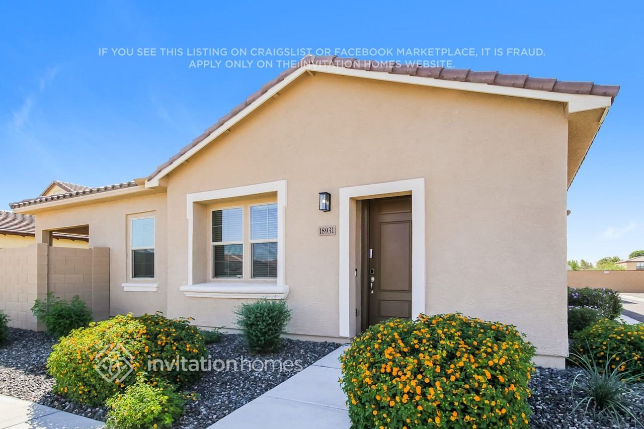 18931 W Pasadena Ave - Photo 2 of 26