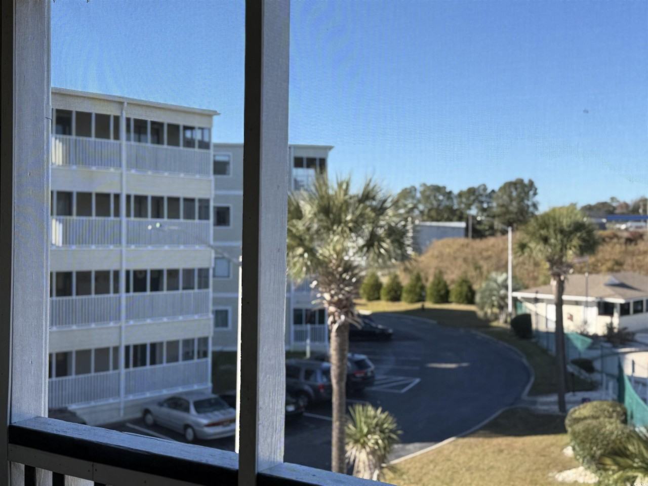 4350 Intercoastal Dr - Photo 2 of 21