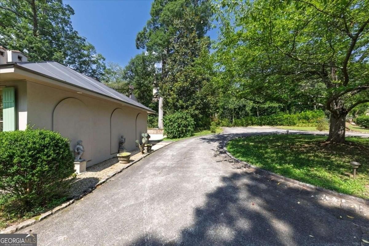 2538 Parkside Dr Ne - Photo 5 of 50