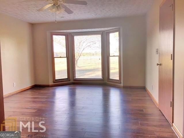 182 Moore Rd - Photo 5 of 13