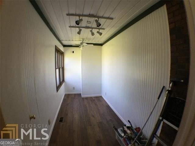 182 Moore Rd - Photo 6 of 13