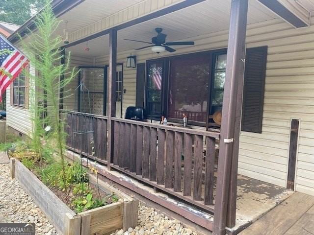 6815 Duncan Rd - Photo 2 of 28