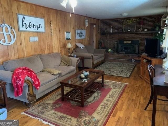 6815 Duncan Rd - Photo 5 of 28