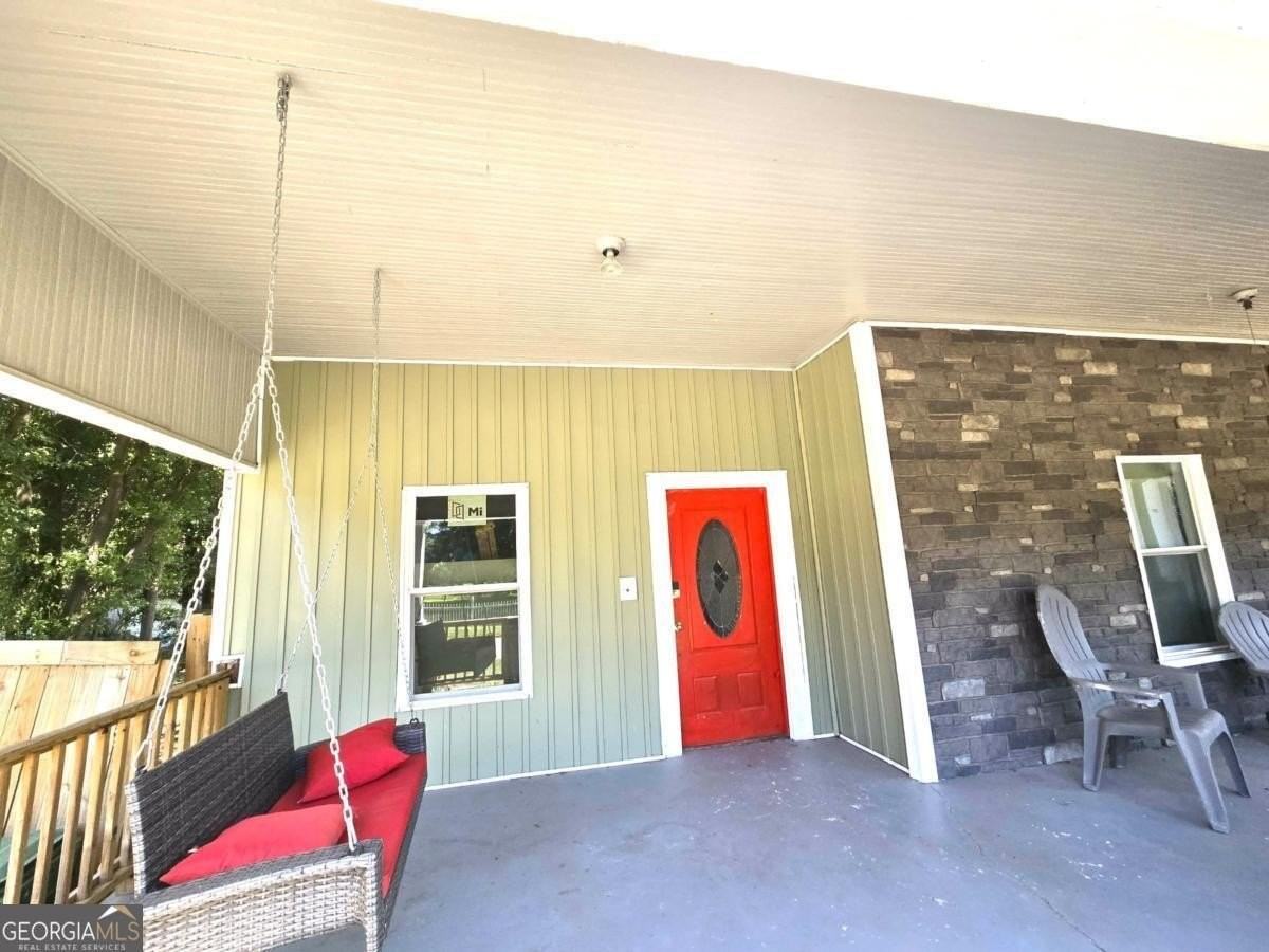 947 Troupe St Unit B #B - Photo 2 of 9