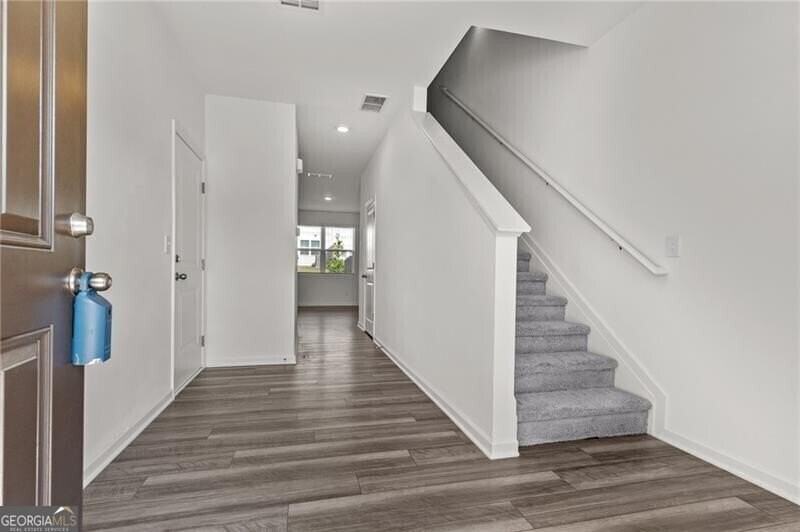 103 Rydal Way - Photo 2 of 31