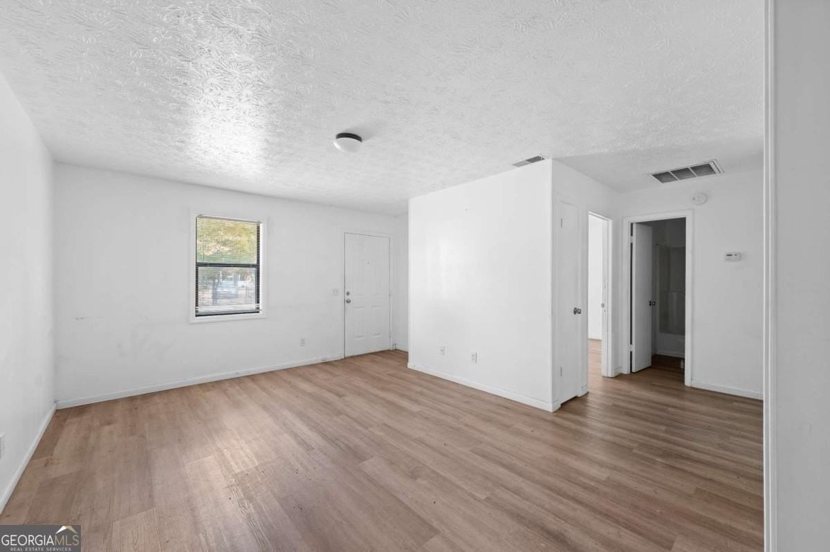 1008 Davis St Unit 14 #14 - Photo 6 of 26