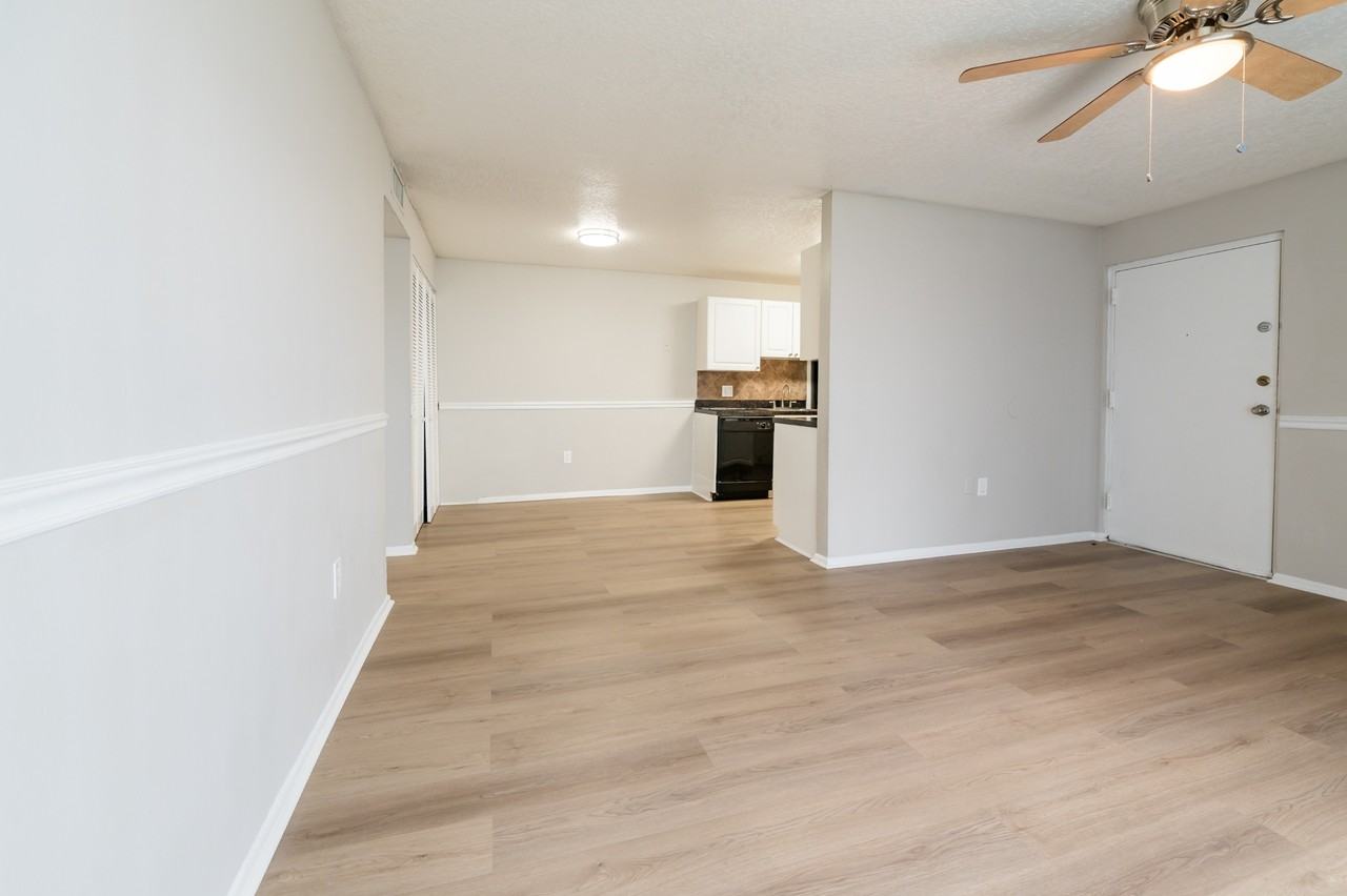 Palmview Cove Apartments - Photo 5 of 26