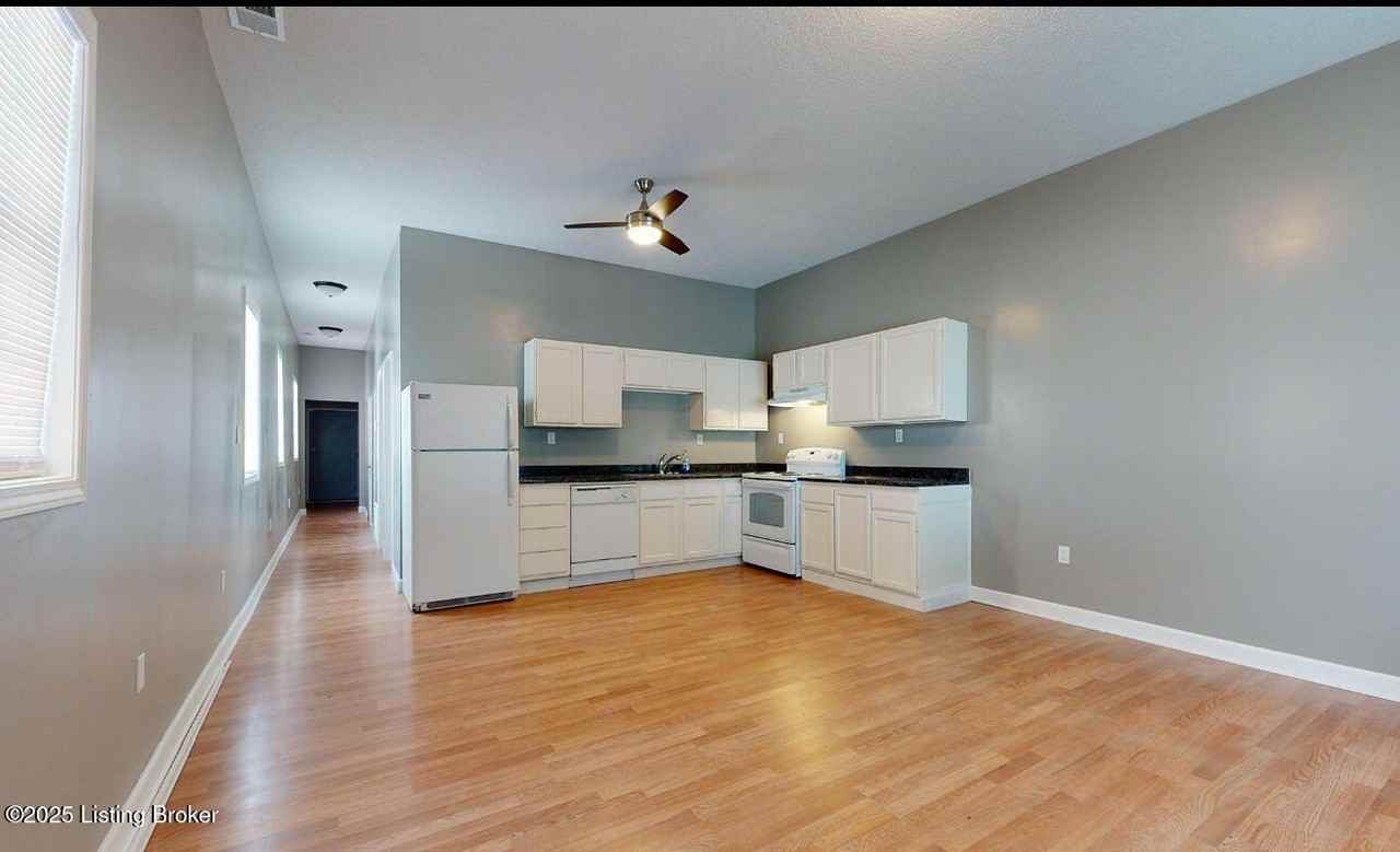 2907 S 5th St - Photo 3 of 4