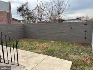 264 W Maple St - Photo 5 of 11