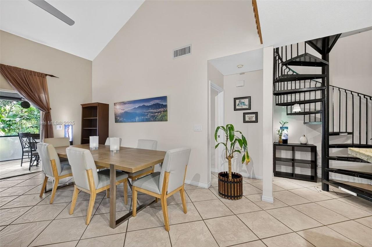 616 Woodgate Ln #D - Photo 7 of 17