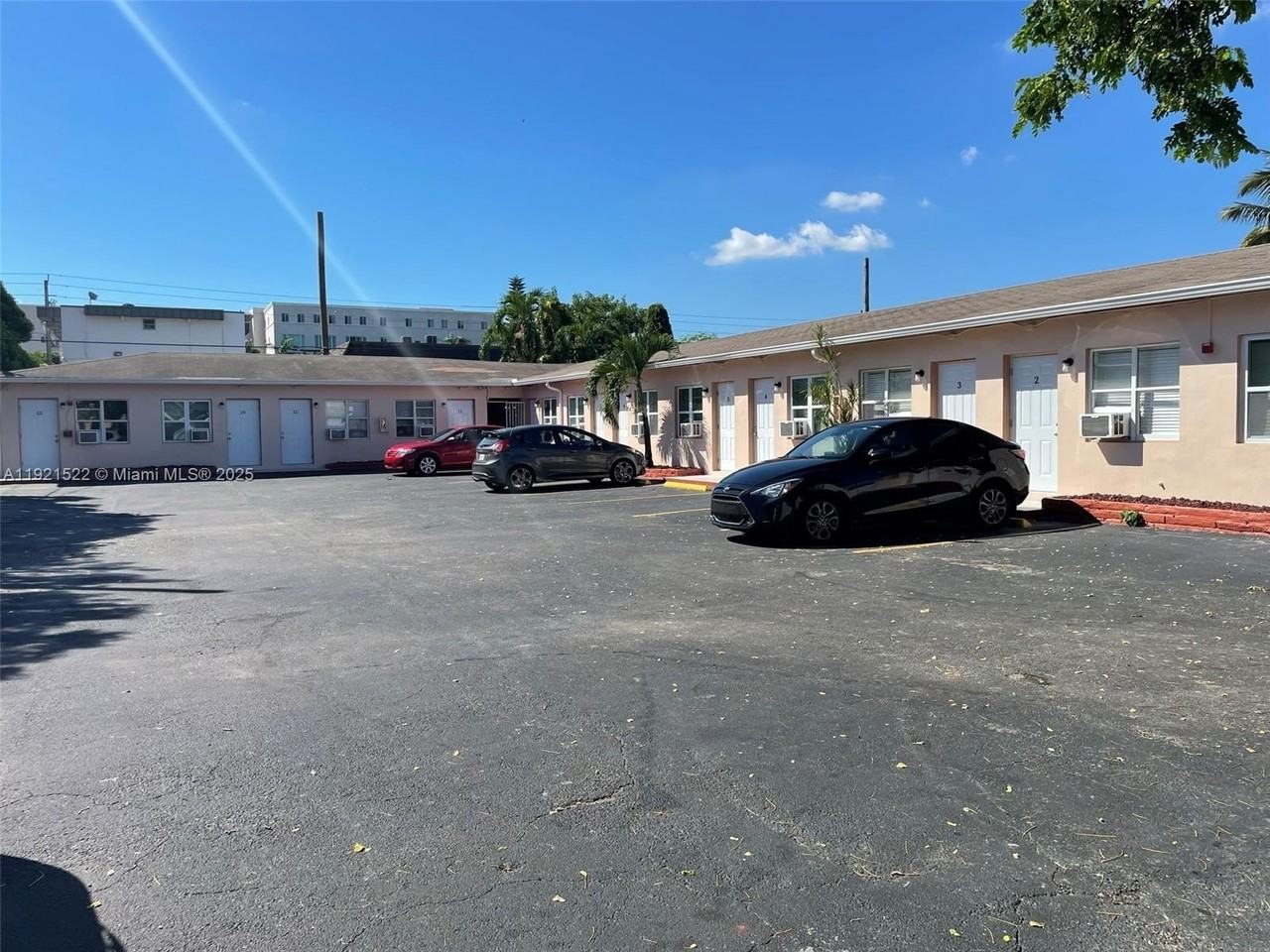 1450 Sw 6th St #1 - Photo 5 of 7