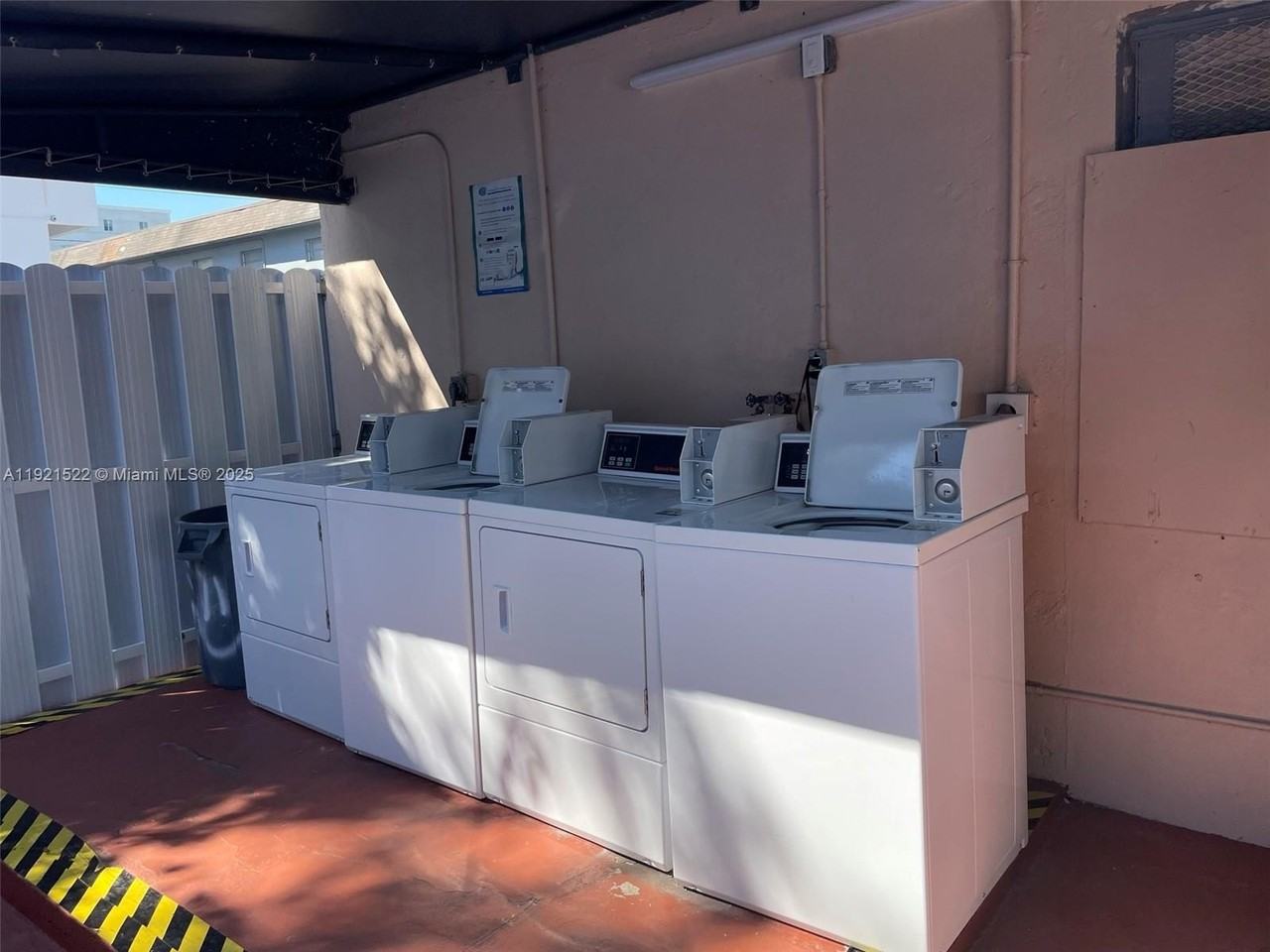 1450 Sw 6th St #1 - Photo 7 of 7