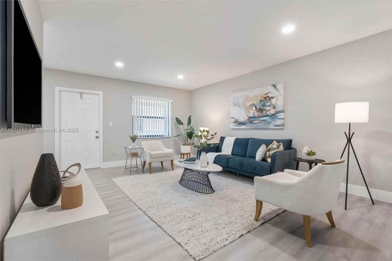 1350 Ne 5th Ter #4 - Photo 2 of 16