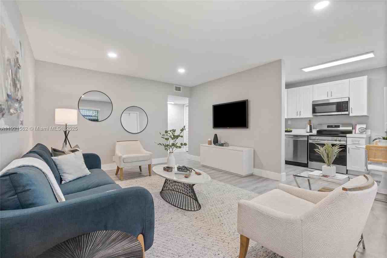 1350 Ne 5th Ter #4 - Photo 3 of 16