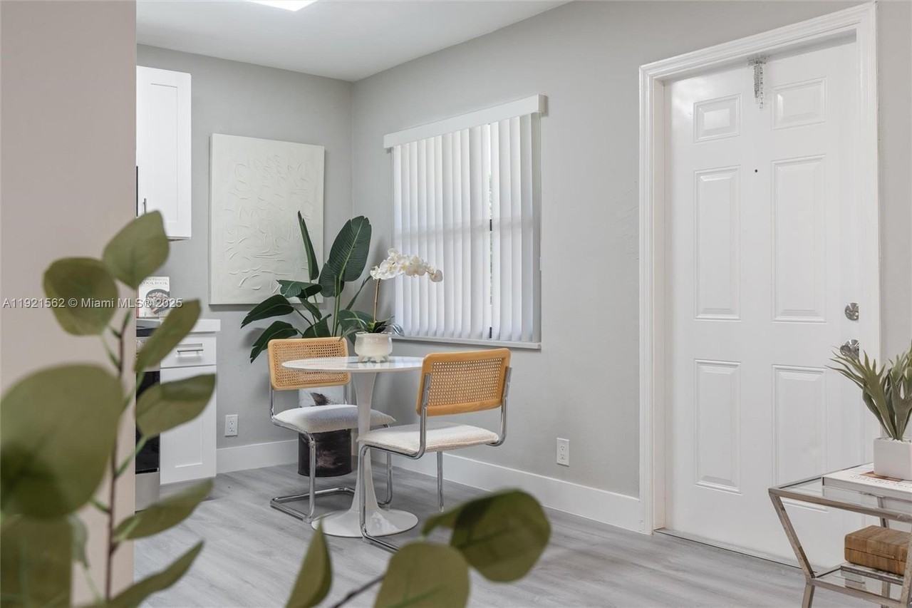 1350 Ne 5th Ter #4 - Photo 7 of 16