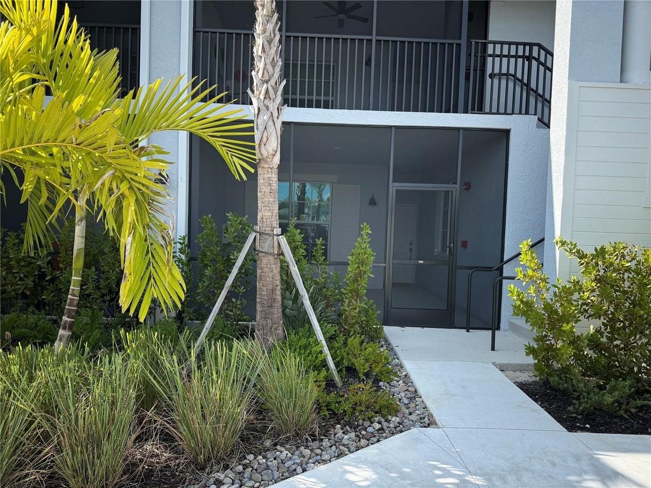 14231 Heritage Landing Blvd #1915 - Photo 2 of 30