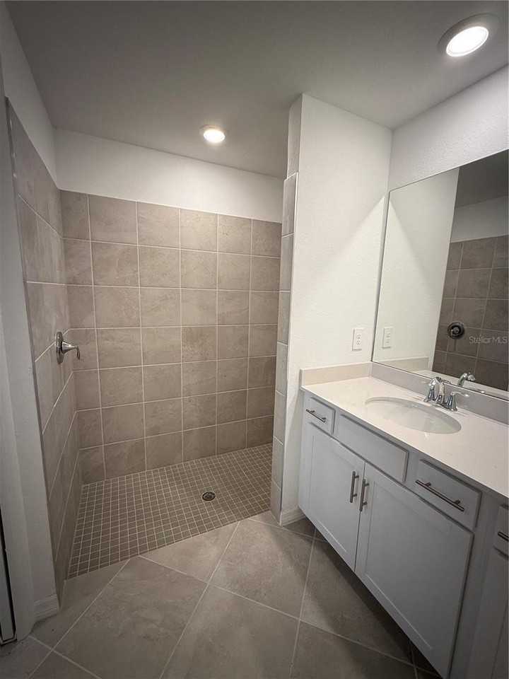 14231 Heritage Landing Blvd #1915 - Photo 7 of 30