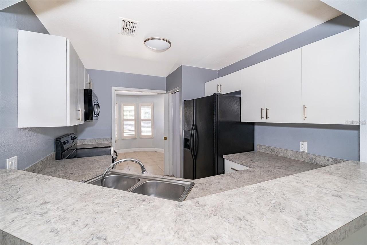 50 Cordona Dr #F - Photo 7 of 21