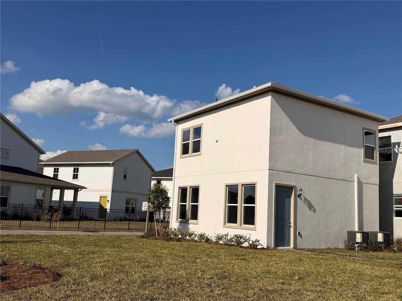 10185 SODDY ALLEY - Photo 3 of 18