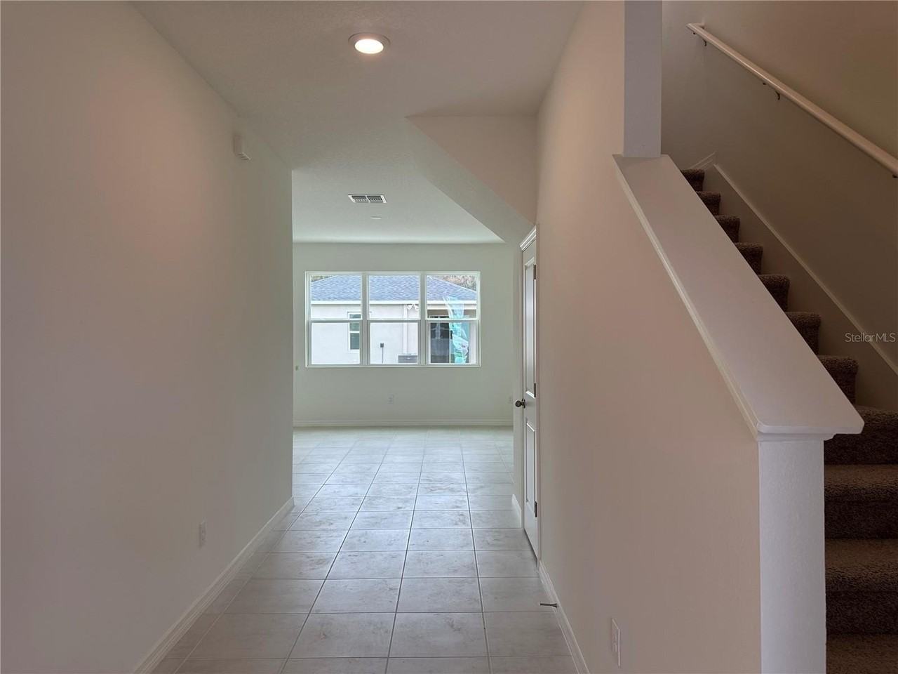 37411 Roanoke River Way - Photo 5 of 30