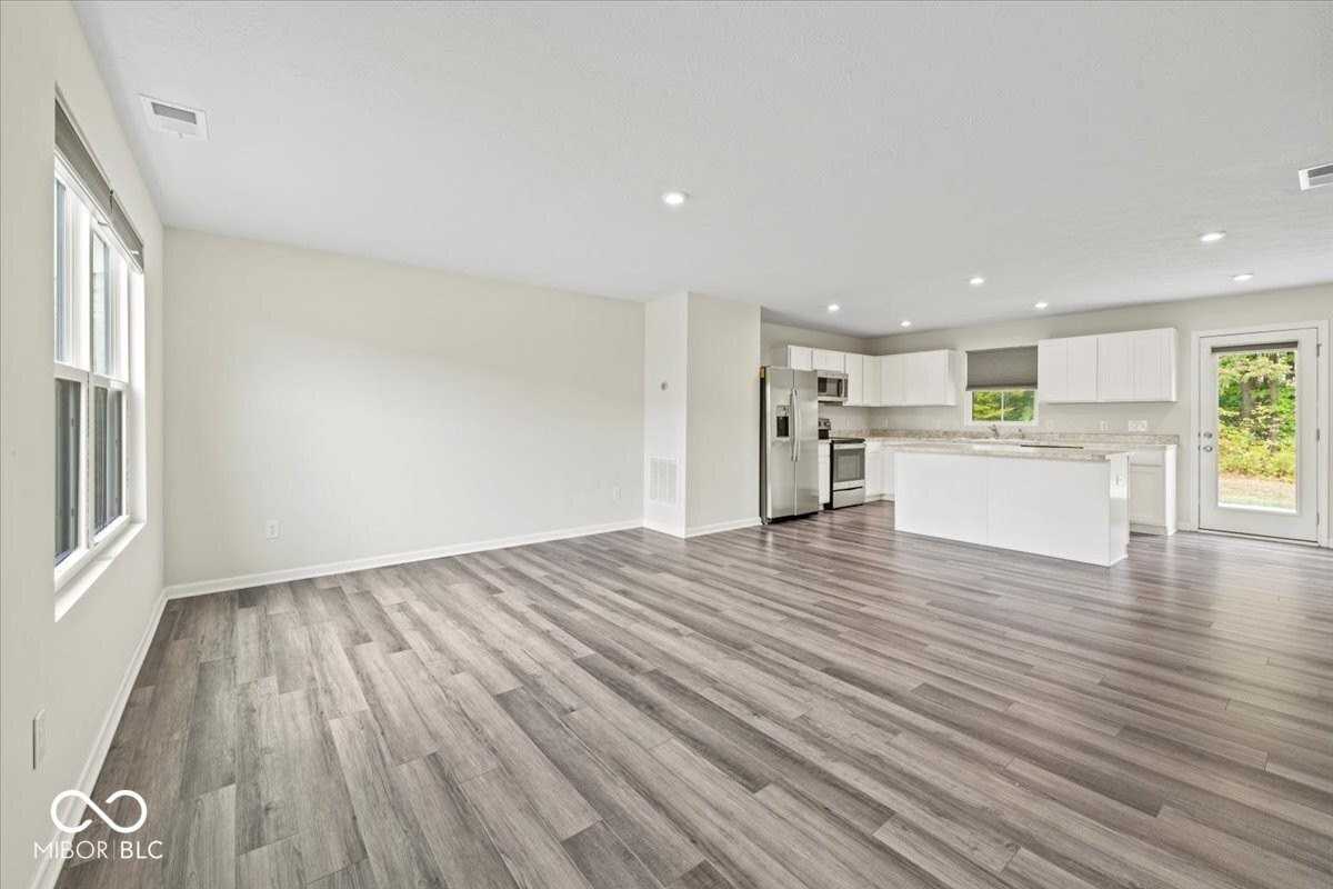 3068 E Thorpe St - Photo 2 of 6