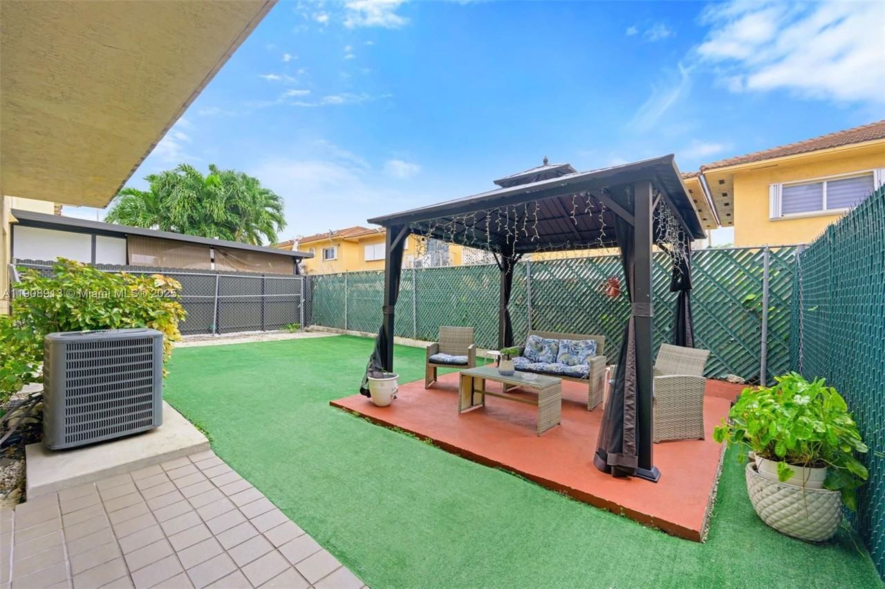 3378 W 80th St #1 - Photo 3 of 8