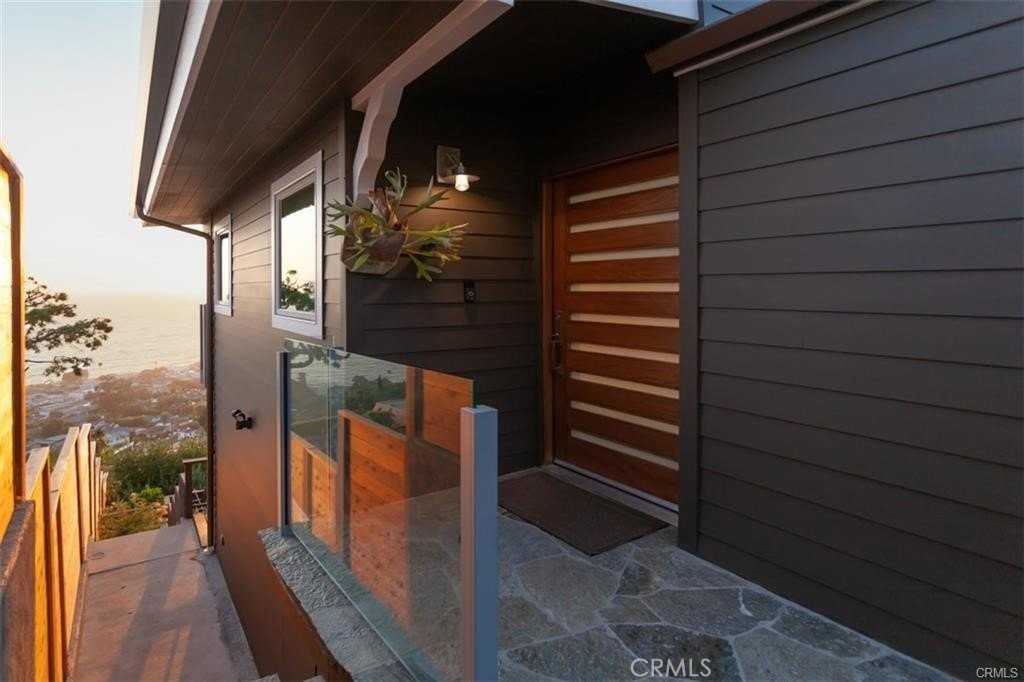 2192 Crestview Dr - Photo 3 of 50