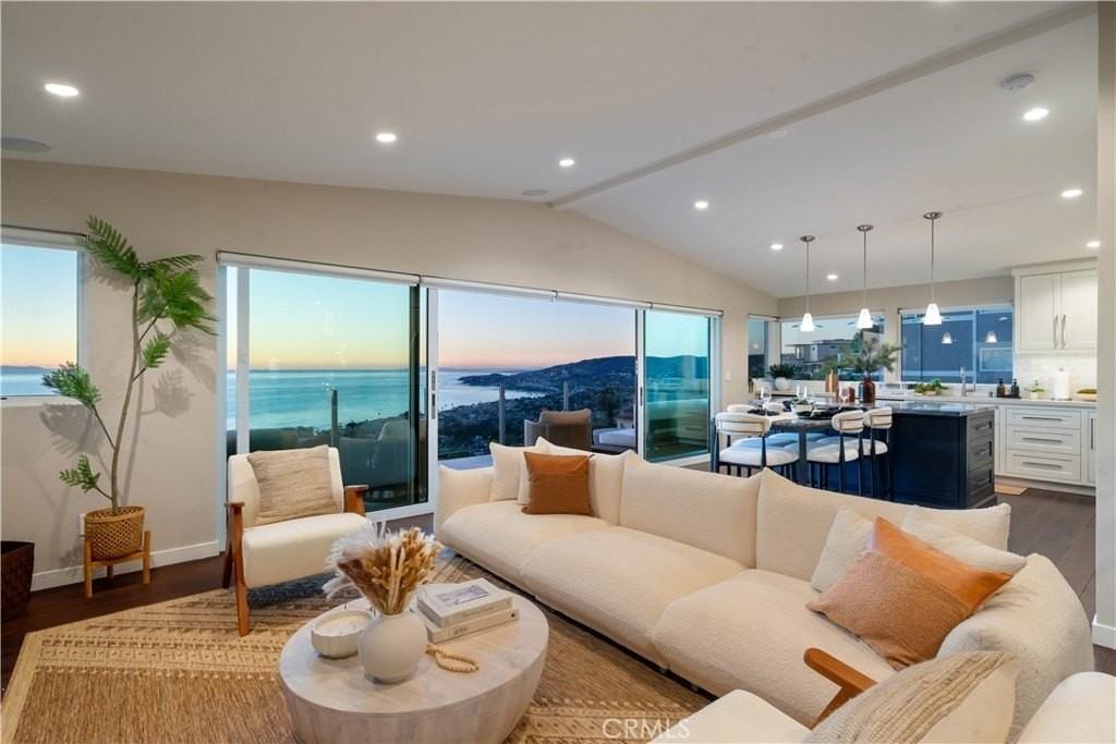 2192 Crestview Dr - Photo 6 of 50