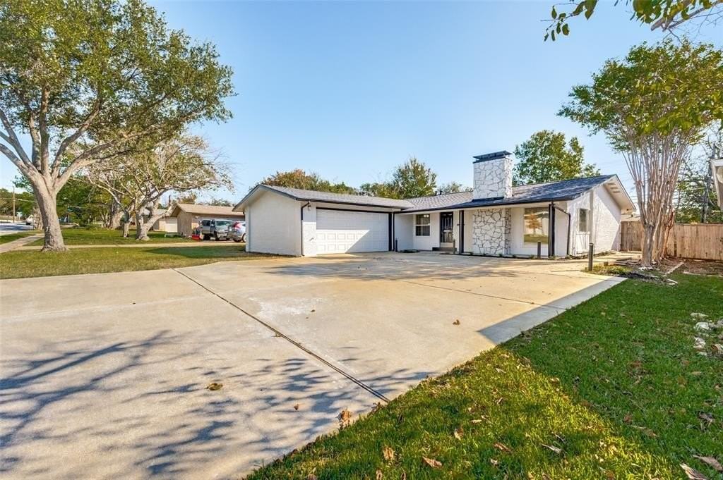 3624 High Bluff Dr - Photo 2 of 24