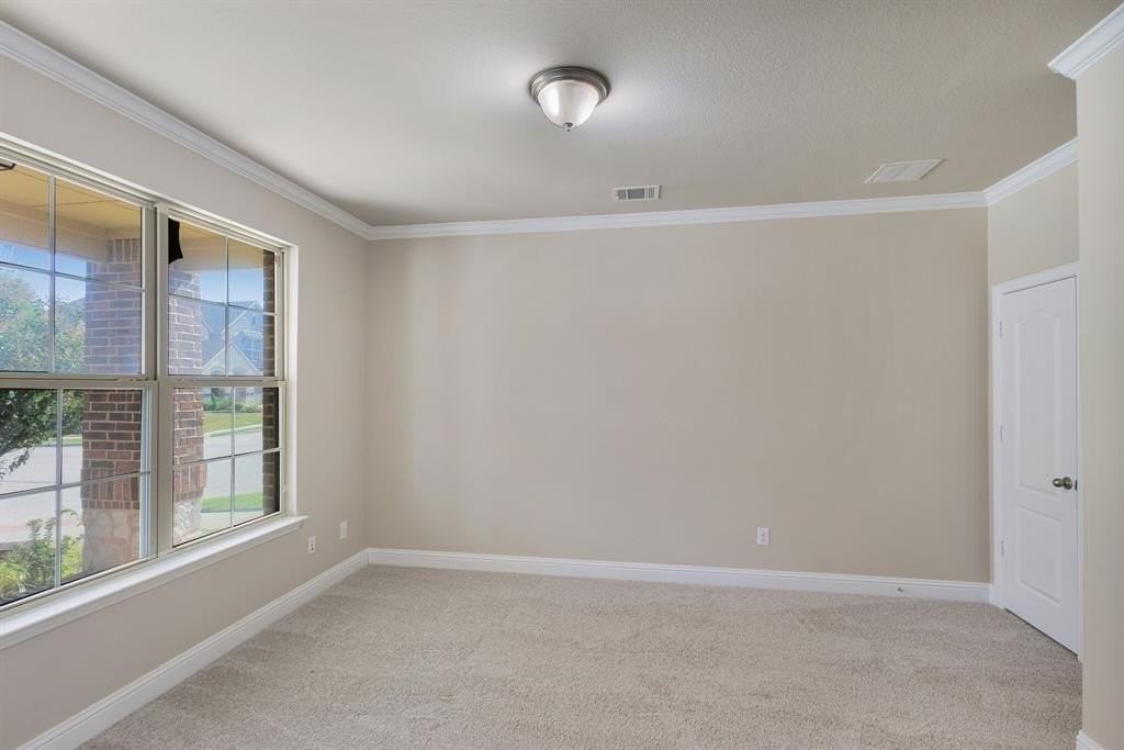 4316 Forebridge Dr - Photo 4 of 34