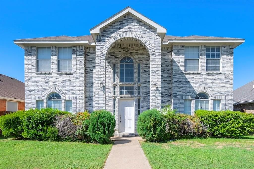 6917 Club Creek Drive