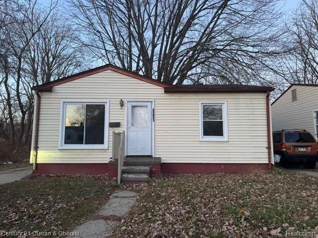 25954 Stanford St - Photo 2 of 13