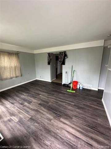 25954 Stanford St - Photo 5 of 13