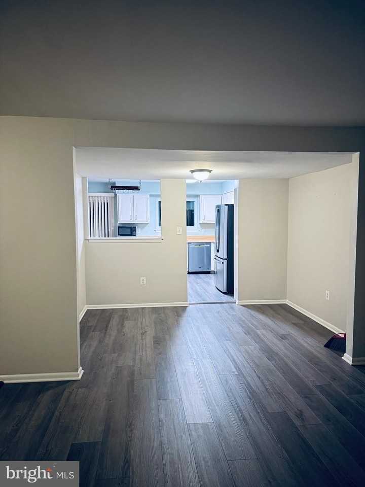 15839 Millbrook Ln Unit 122 #122 - Photo 7 of 19