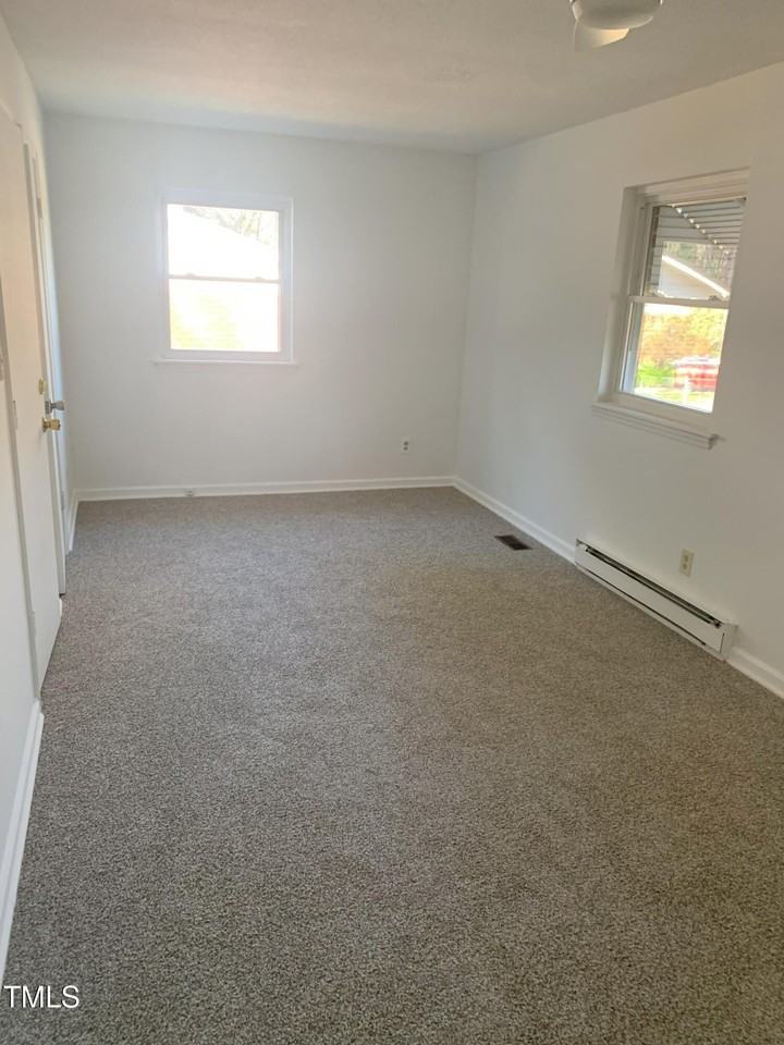 1314 Hearthside St - Photo 6 of 9