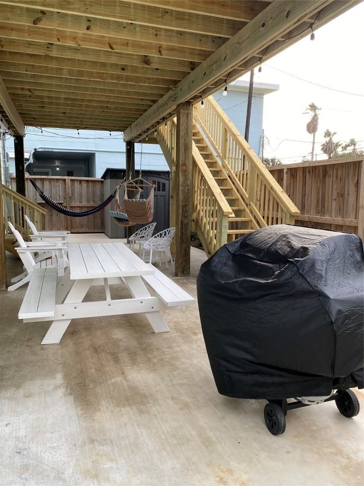 4127 Avenue T 1/2 - Photo 4 of 18