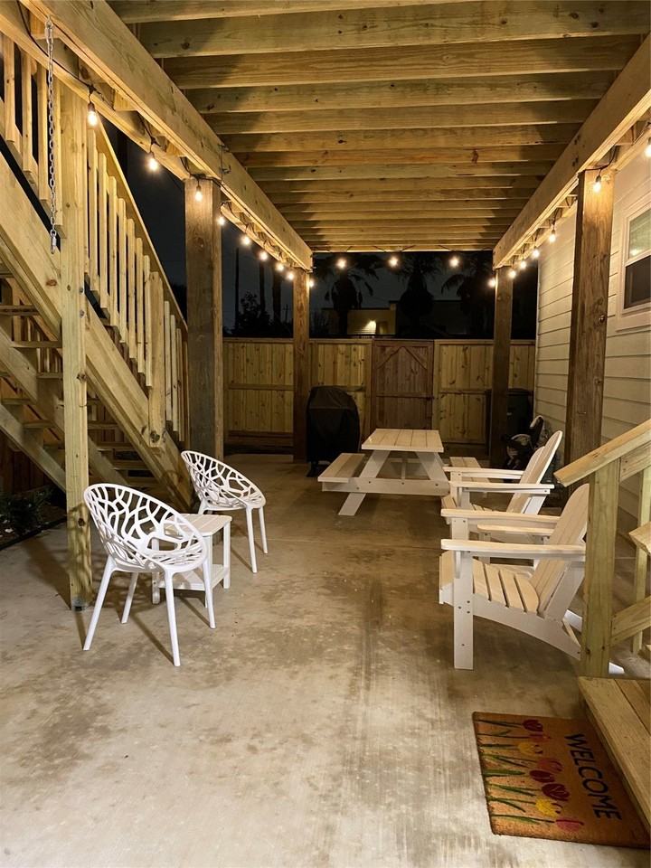 4127 Avenue T 1/2 - Photo 7 of 18