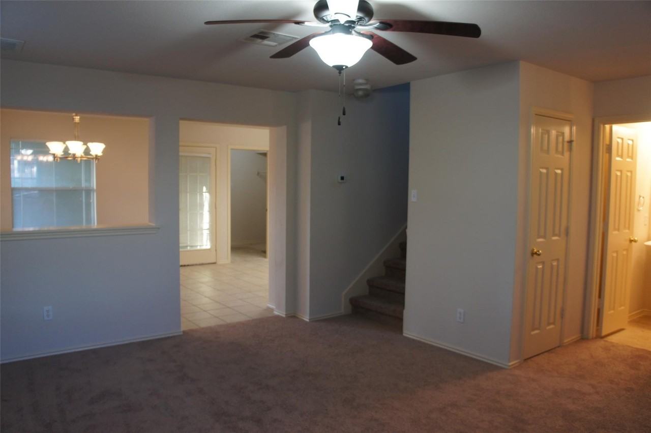 814 Palo Duro Dr - Photo 4 of 15