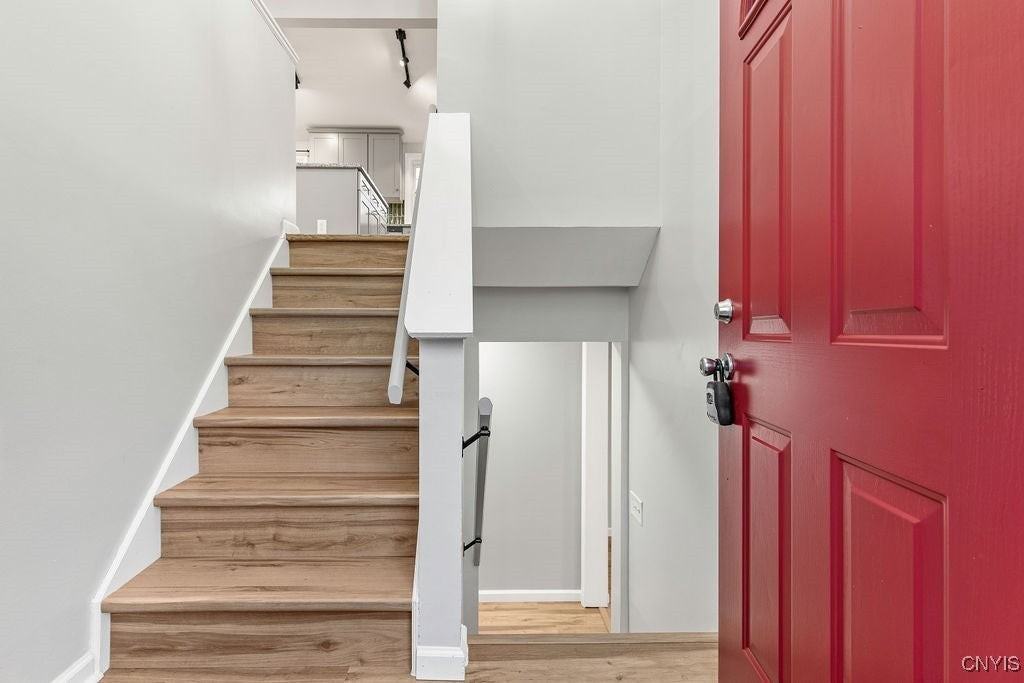 7789 New Hope East - Photo 2 of 36