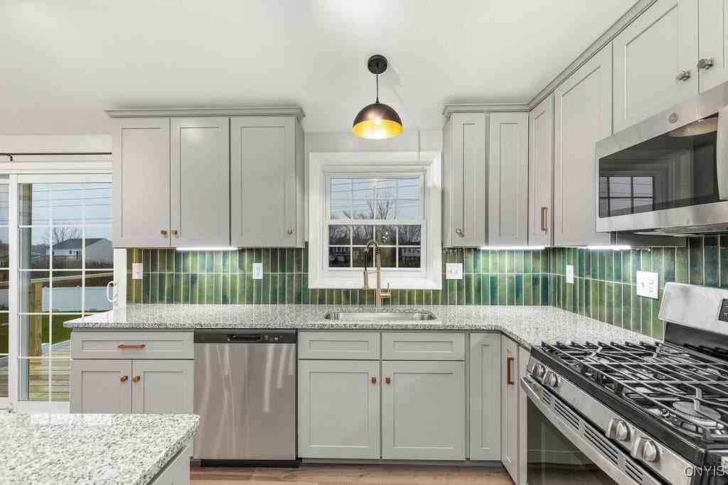 7789 New Hope East - Photo 4 of 36