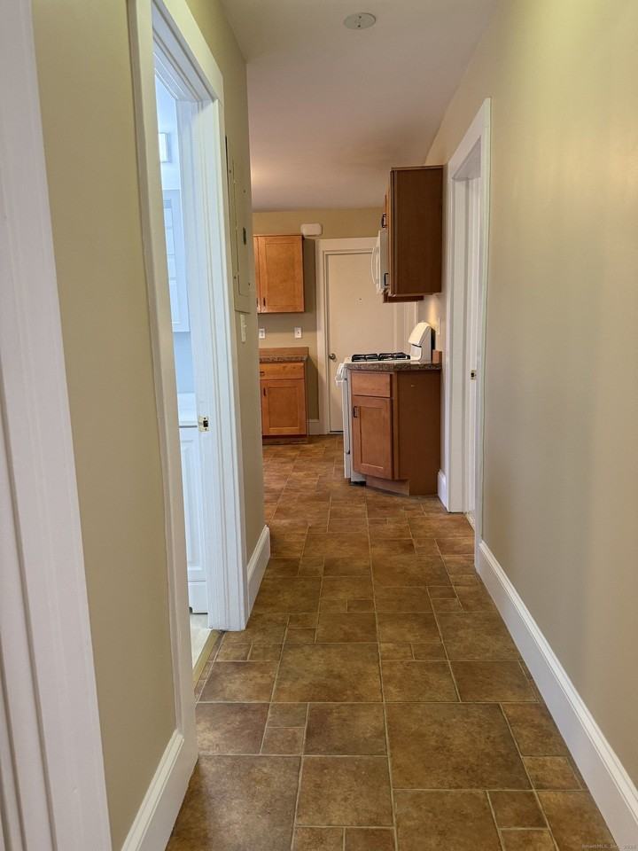 255 Main St - Photo 4 of 14