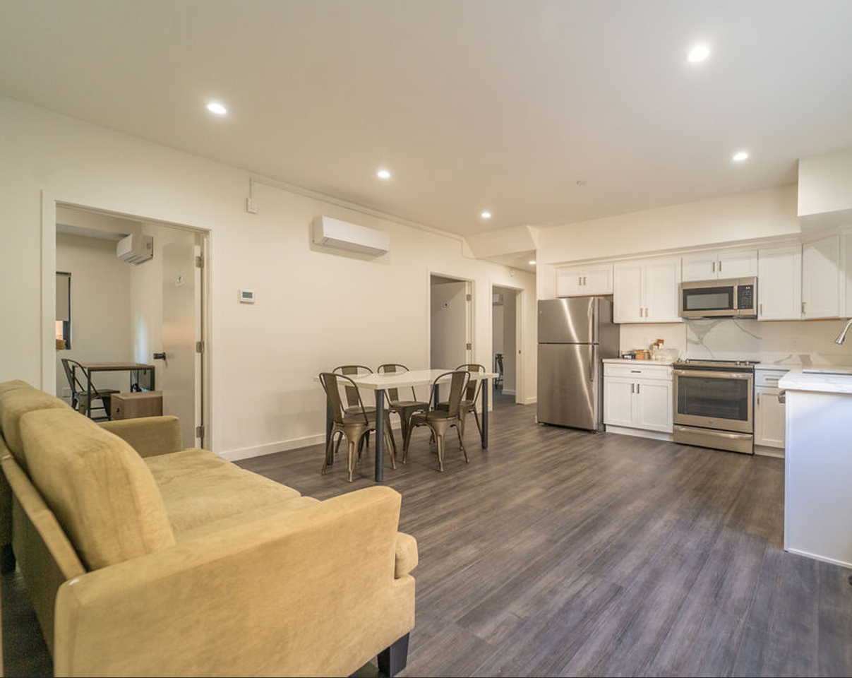 2737 Durant Avenue - Photo 4 of 33