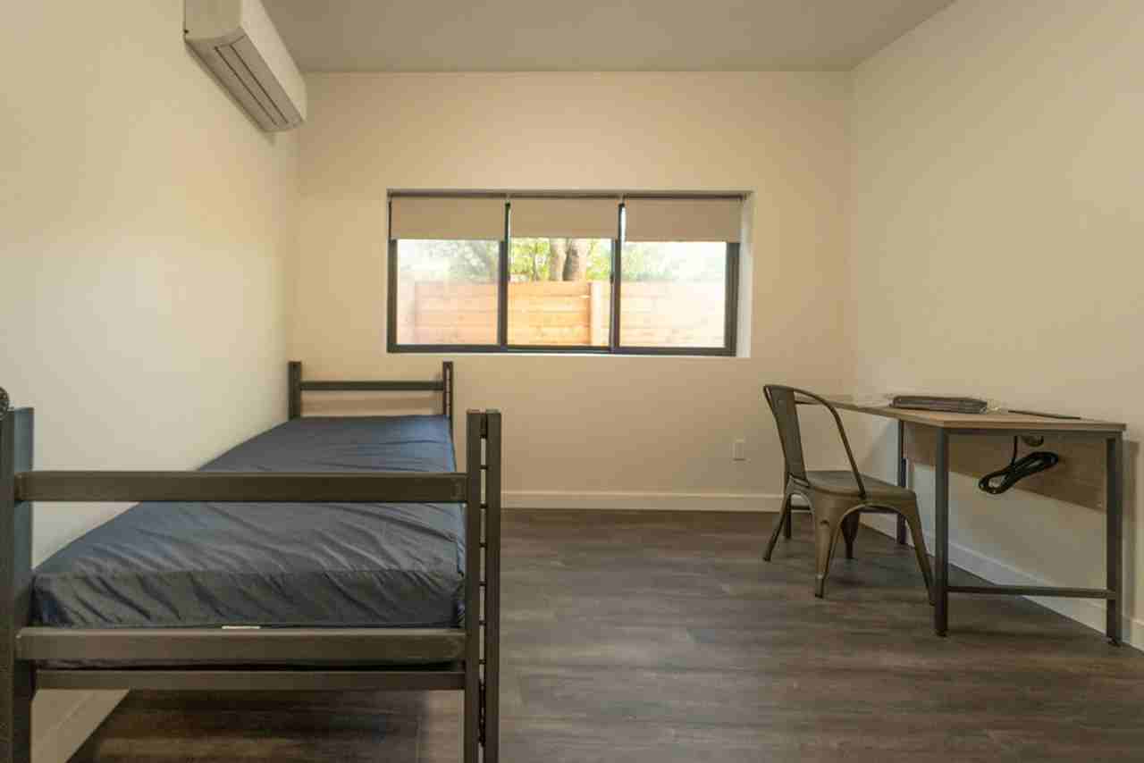 2737 Durant Avenue - Photo 5 of 33