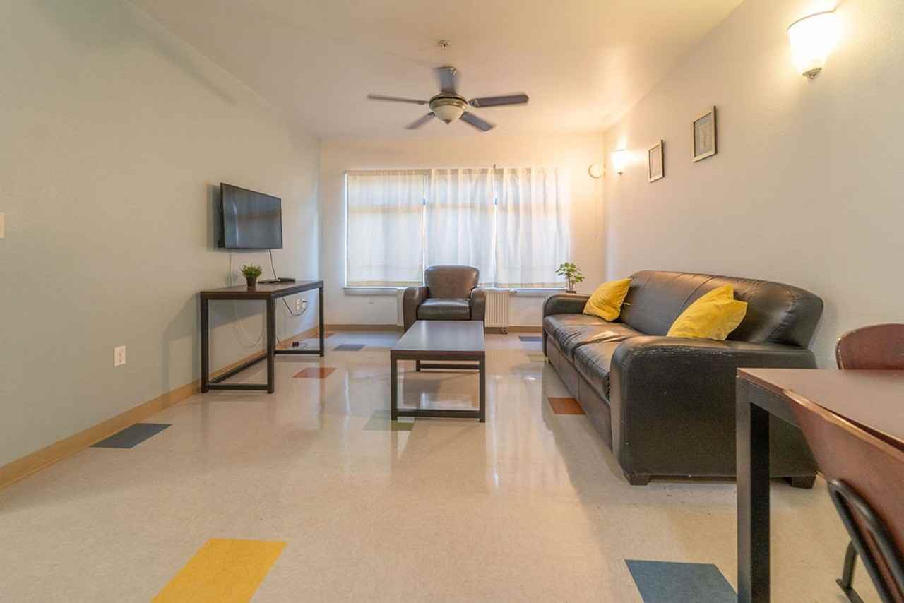 Wesley House - Photo 4 of 39