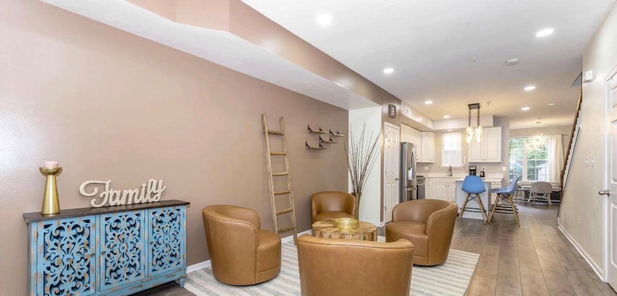 639 Tivoli Road - Photo 3 of 27