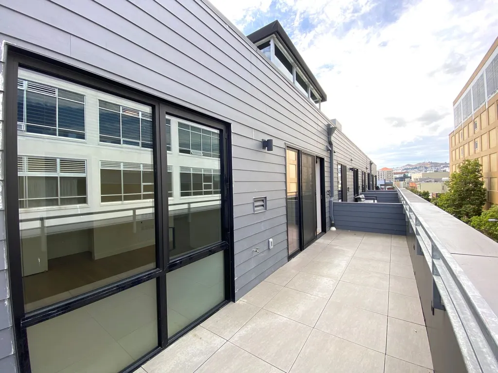 915 Minna St - Photo 4 of 18